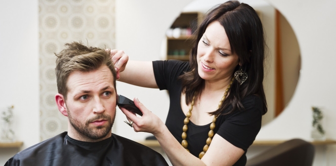 Hairdresser with German and English language for Luxury  River ship