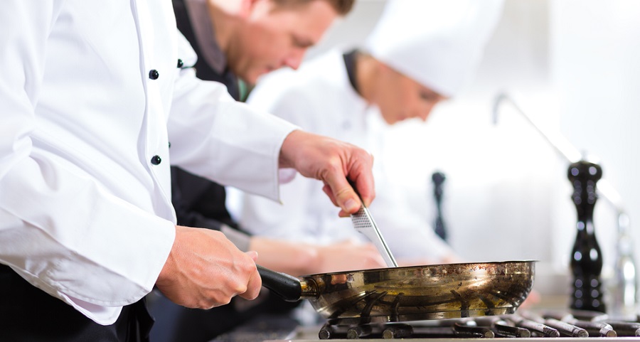 Chef de Partie for Luxury 6+ star on Luxury Cruise ship
