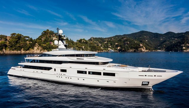 Electronic Officer for Luxury 69 m. Yacht MY Suerte