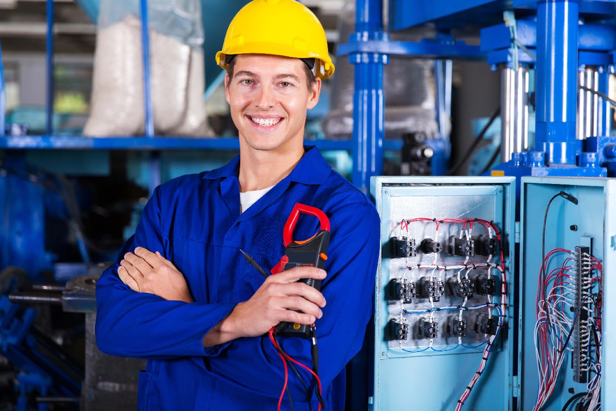 ETO - Automatical Electrical Engineer for work on board Lyxury Charter Yacht