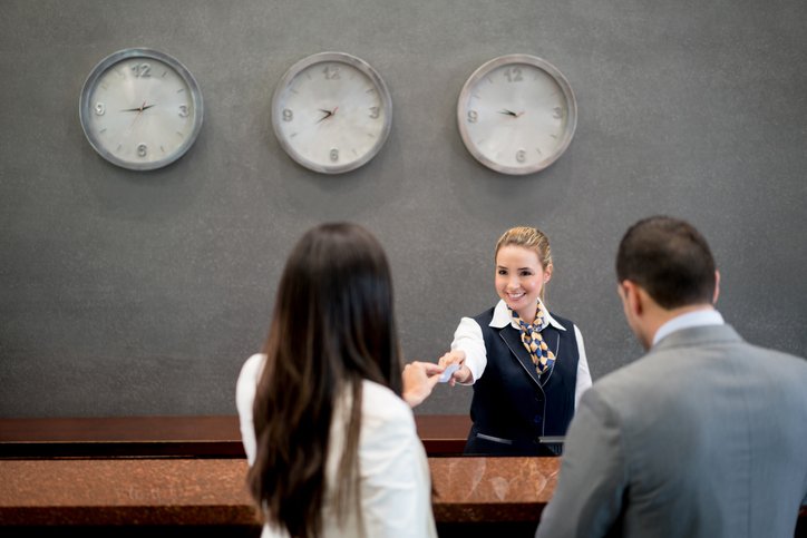 We Are Looking FOR GERMAN & ENGLISH SPEAKING- RECEPTIONIST FOR LUXURY Ocean Going Passenger Ship
