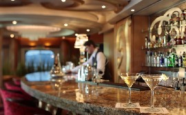 Senior Barkeeper for Luxury Passenger ships