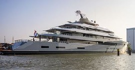 Yacht Service Stewardess for Luxury Private Yacht - over 100m.